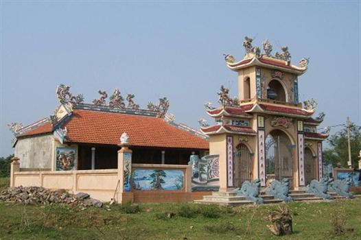 Một số đề tài trang trí tiêu biểu trong kiến trúc dân gian của người Việt Quảng Trị